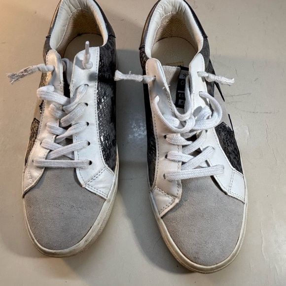 Vintage Havana Shoes - Vintage Havana Black‎ and White Sneakers